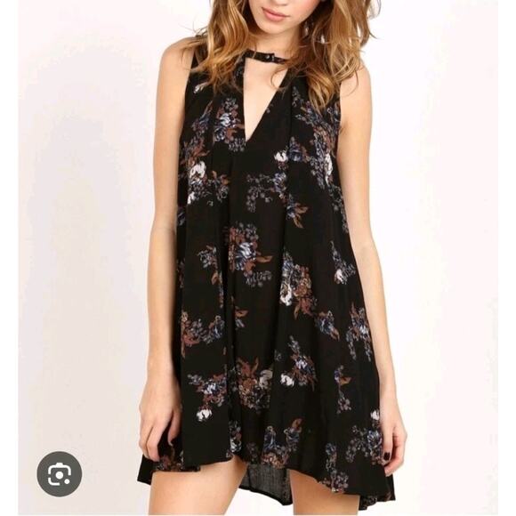 Free People Dresses & Skirts - Free People Black Floral Boho Sleeveless Flowy Swing Mini Dress Size Medium